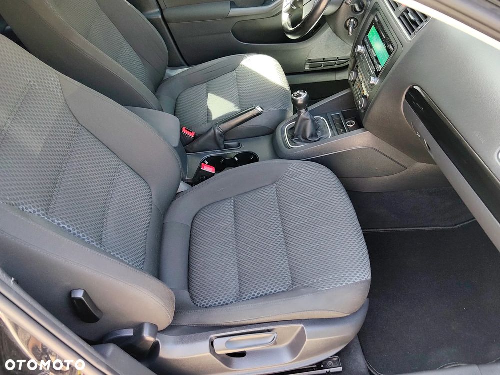 Volkswagen Jetta 1.4 TSI Comfortline - 15