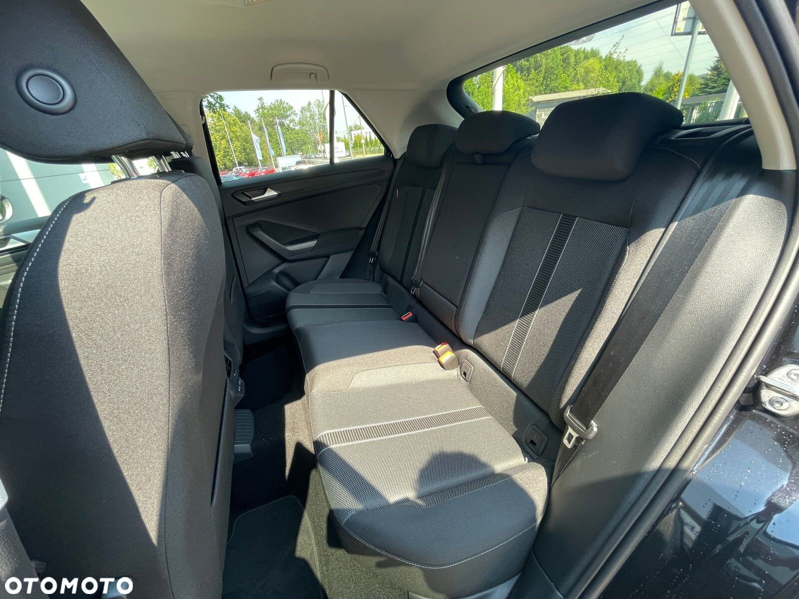 Volkswagen T-Roc 1.5 TSI Life Plus DSG - 27