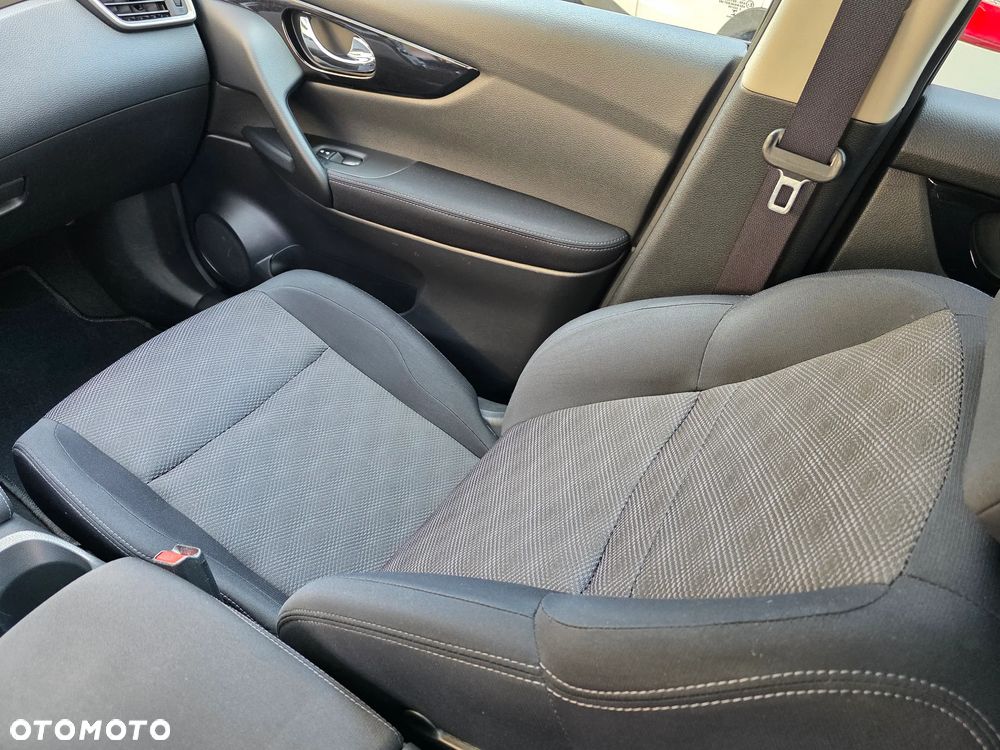 Nissan Qashqai 1.2 DIG-T N-Connecta - 23