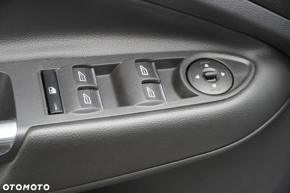Ford Kuga 1.5 EcoBoost 2x4 Titanium - 20