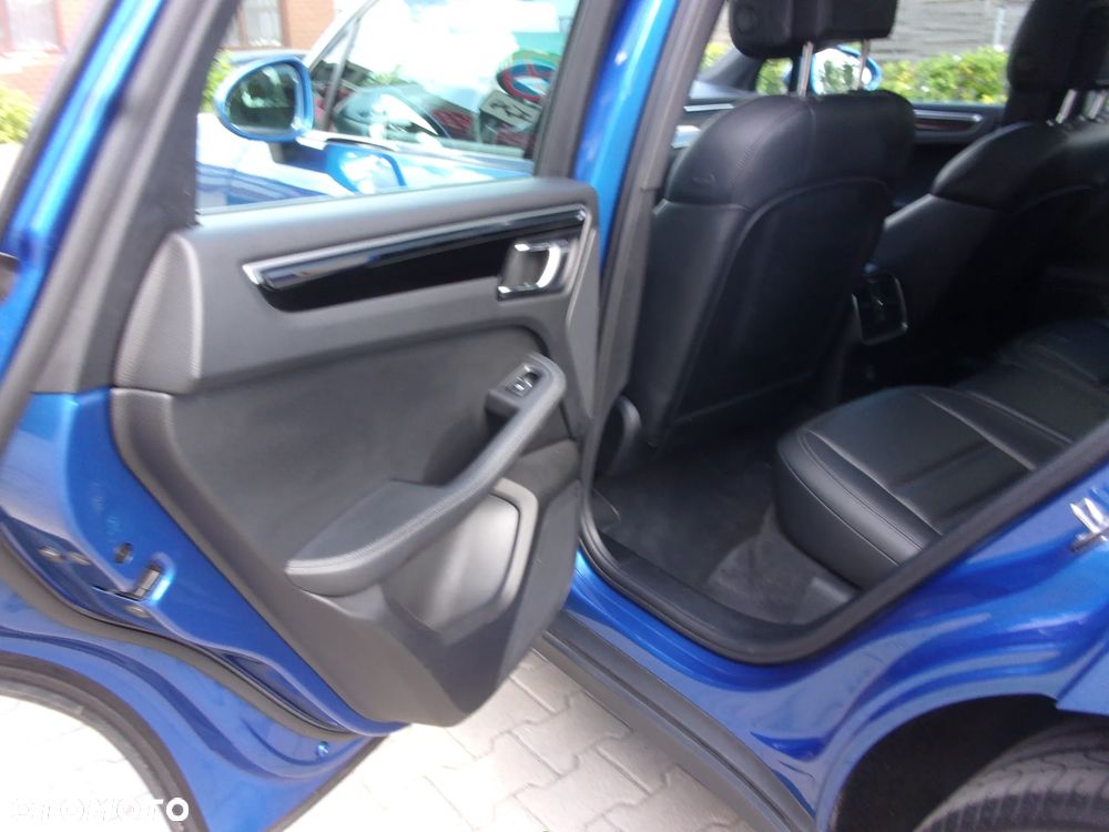 Porsche Macan - 16