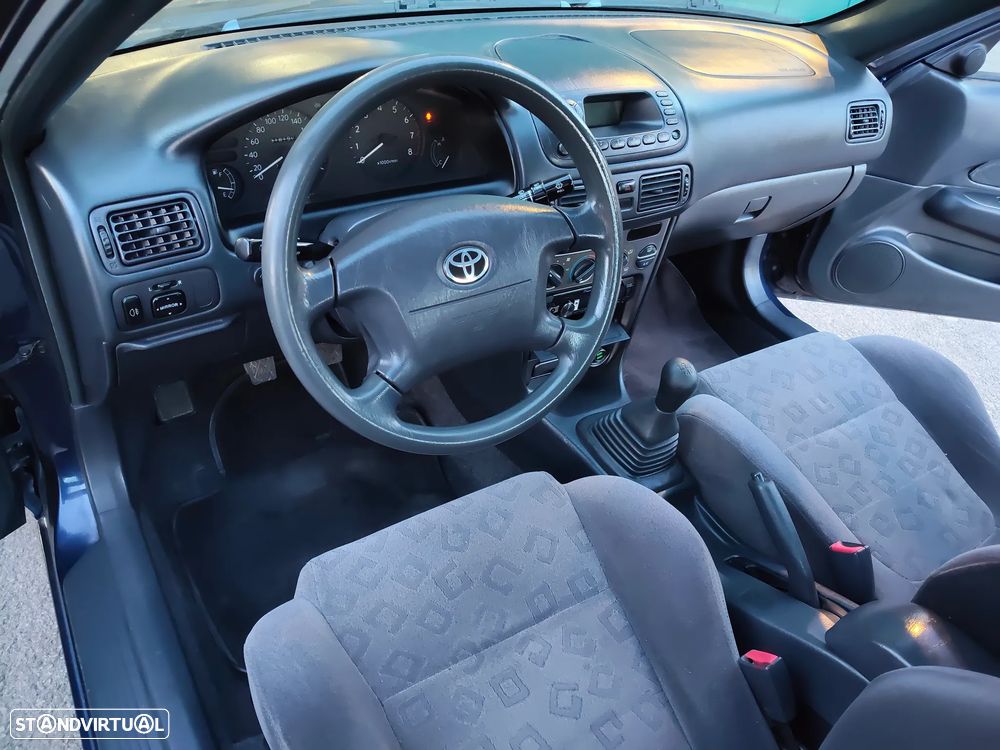 Toyota Corolla 1.4 VVT-i - 17