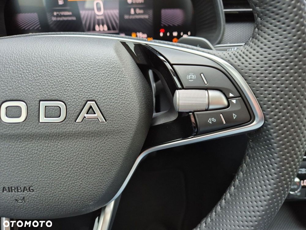 Skoda Scala 1.0 TSI Drive DSG - 37