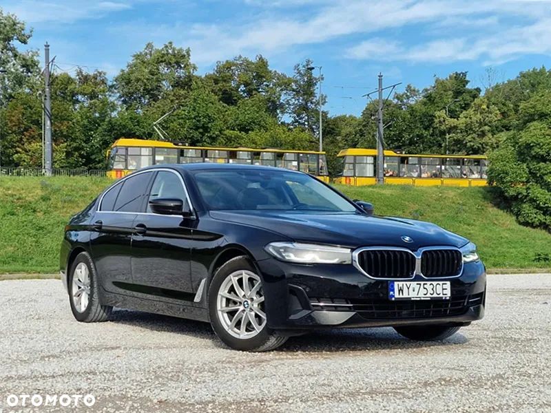 BMW Seria 5 518d - 13