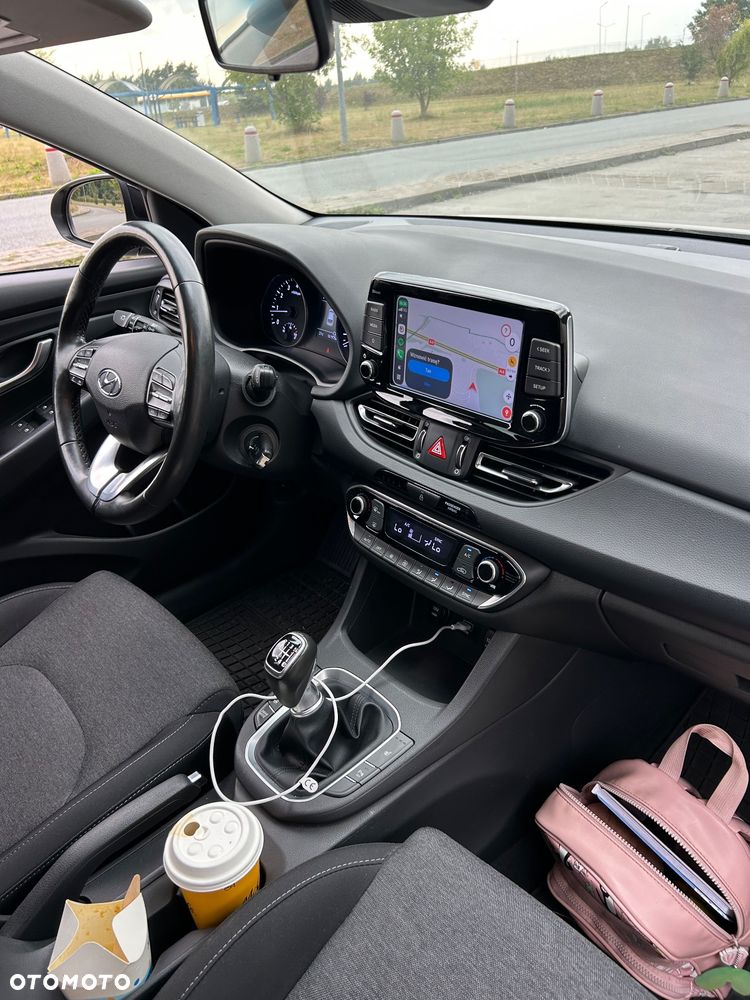 Hyundai i30 1.5 T-GDI 48V Smart - 13