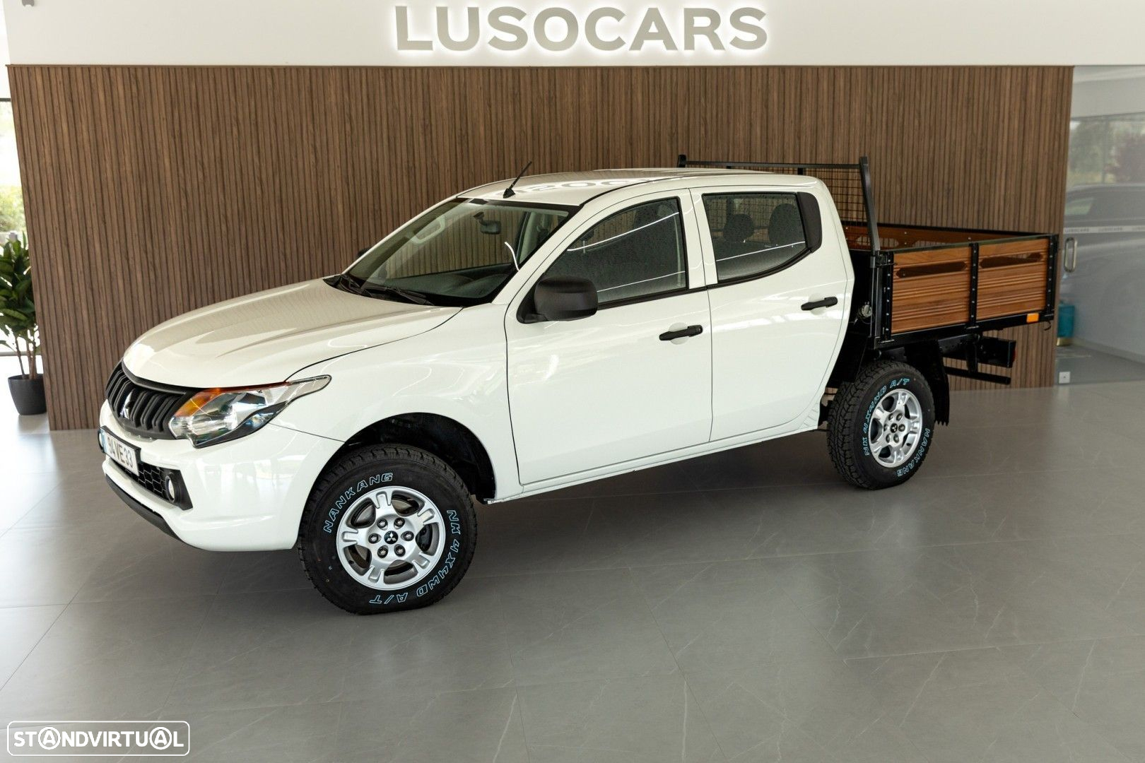 Mitsubishi L200 2.4 DI-D CD Invite 4WD - 22