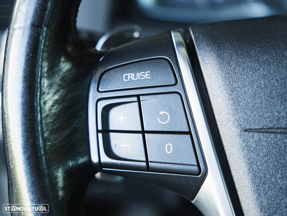 Volvo XC 60 D4 Geartronic Summum - 29