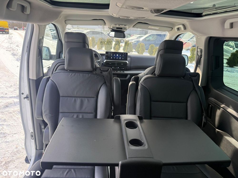 Opel Zafira - 10