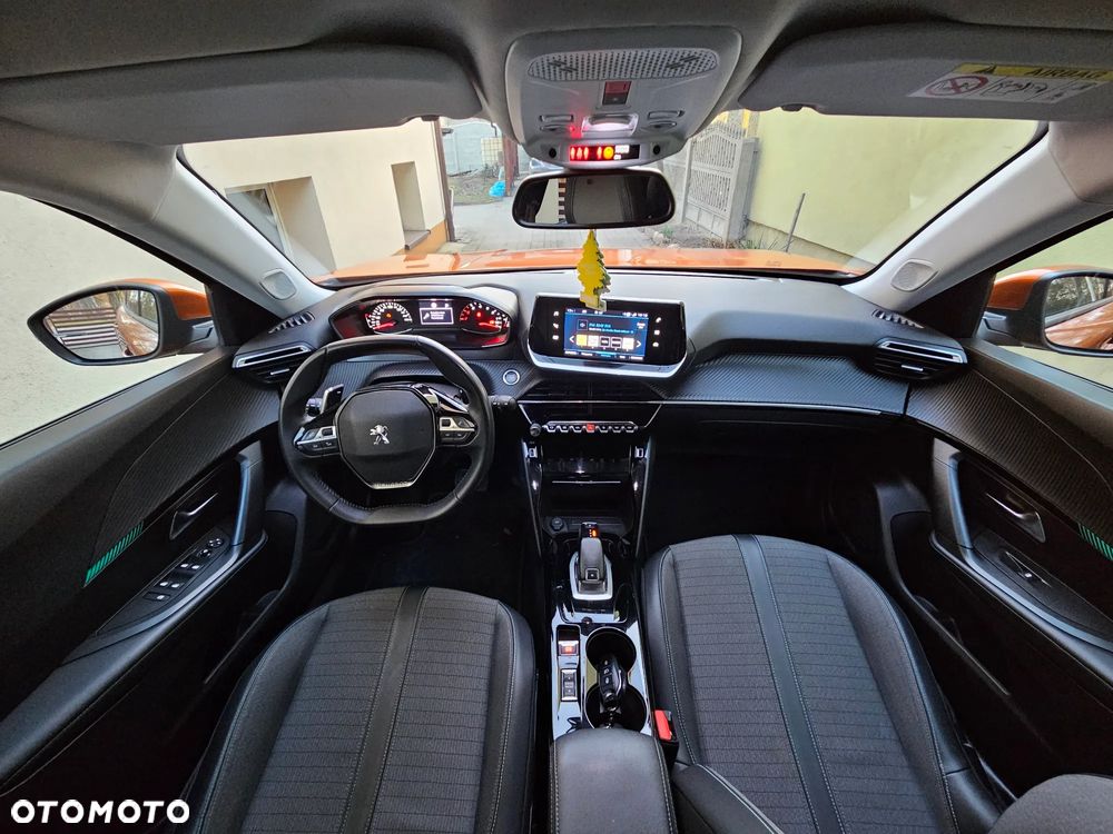 Peugeot 2008 PureTech 130 Stop&Start EAT6 Allure - 8