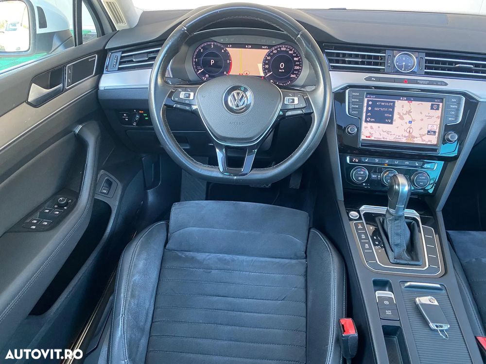 Volkswagen Passat - 13