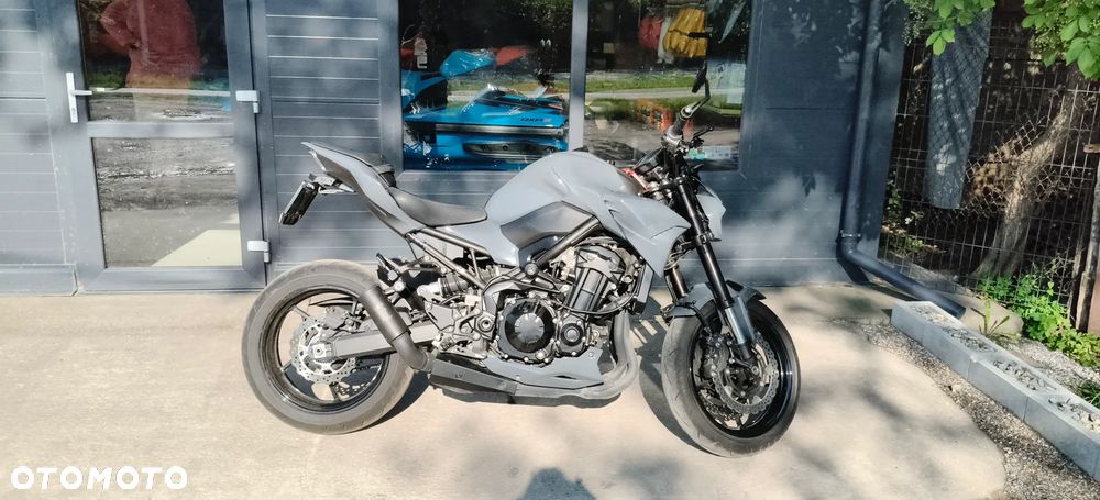 Kawasaki Z 900 - 24