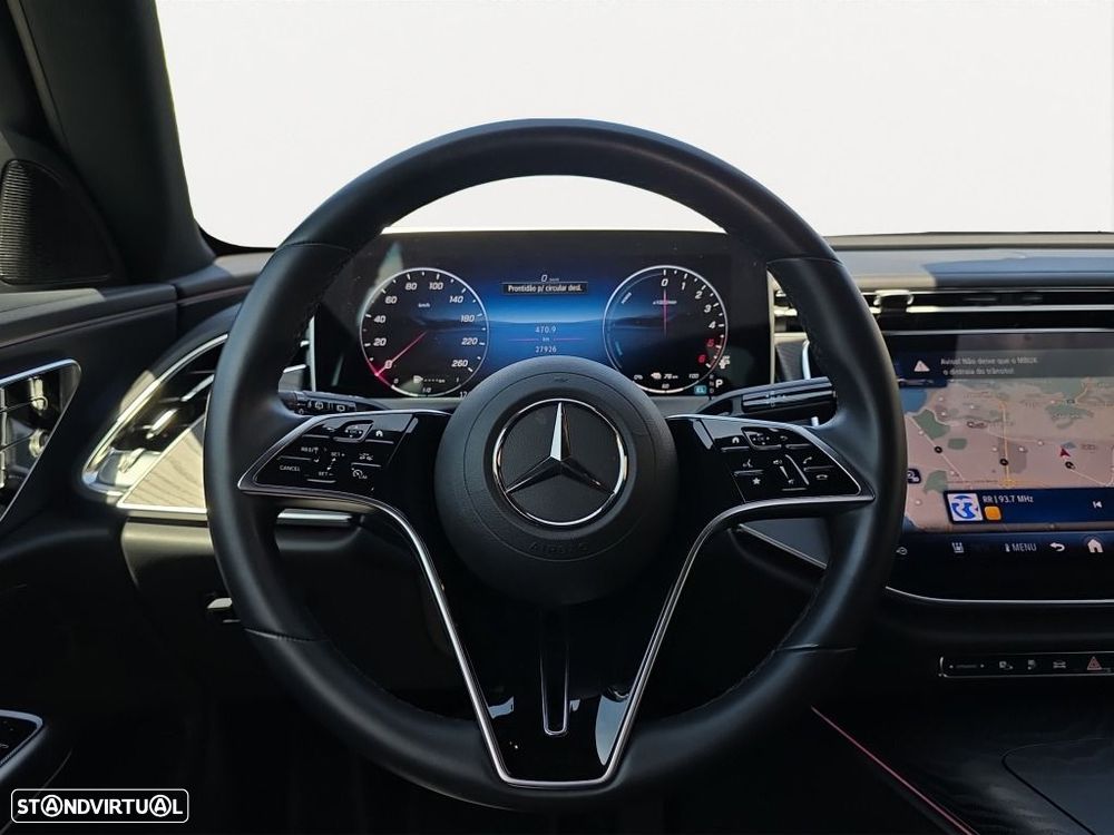 Mercedes-Benz E 300 - 11