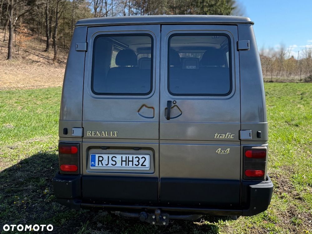 Renault Trafic 1400 D T7CG - 7
