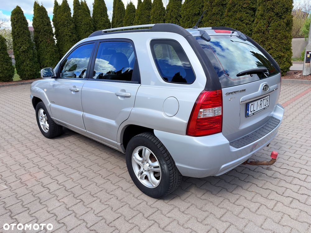 Kia Sportage 2.0 Tour + - 4
