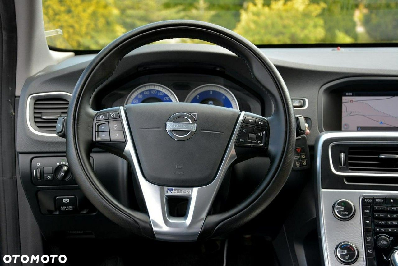 Volvo S60 - 25