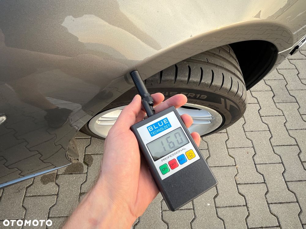 BMW Seria 7 750i - 20
