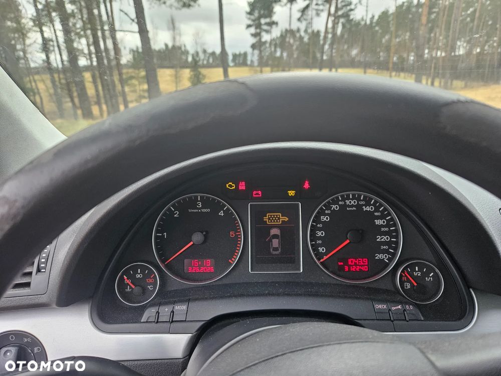 Audi A4 Avant 2.0 TDI DPF - 16