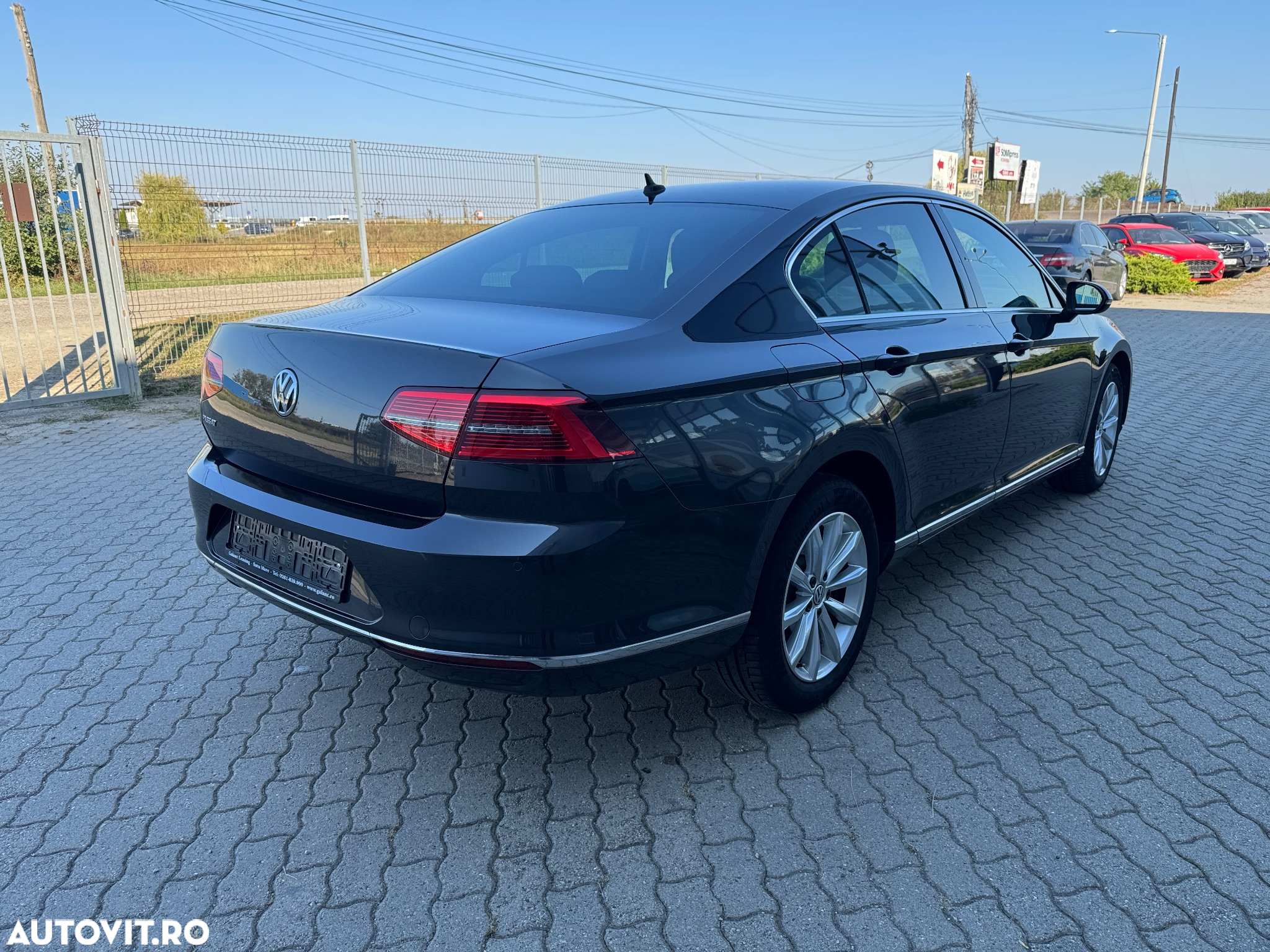 Volkswagen Passat 2.0 TDI DSG Highline - 4