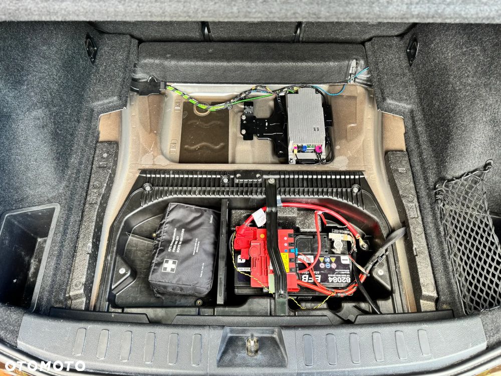 BMW X1 xDrive20d - 13