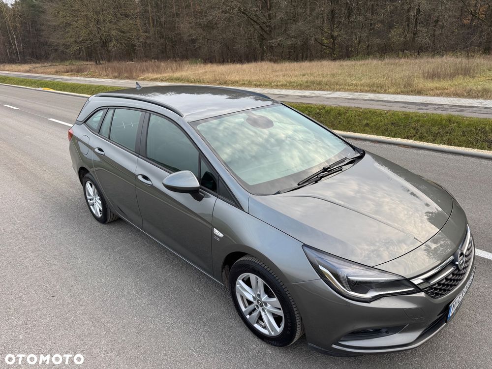 Opel Astra 1.4 Turbo 120 Jahre - 7