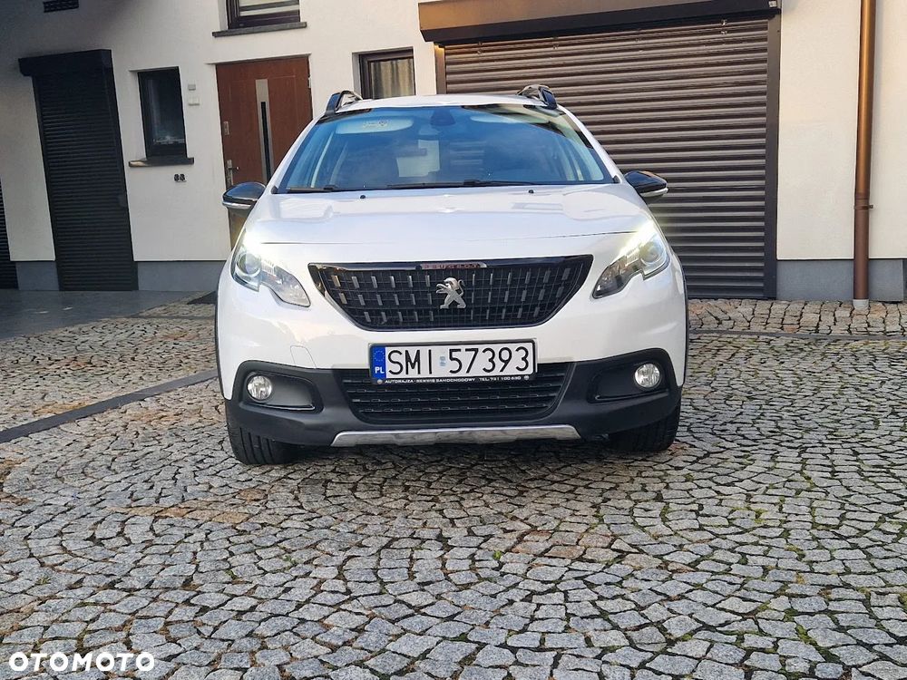 Peugeot 2008 PureTech 110 Stop&Start GT-Line Edition - 4
