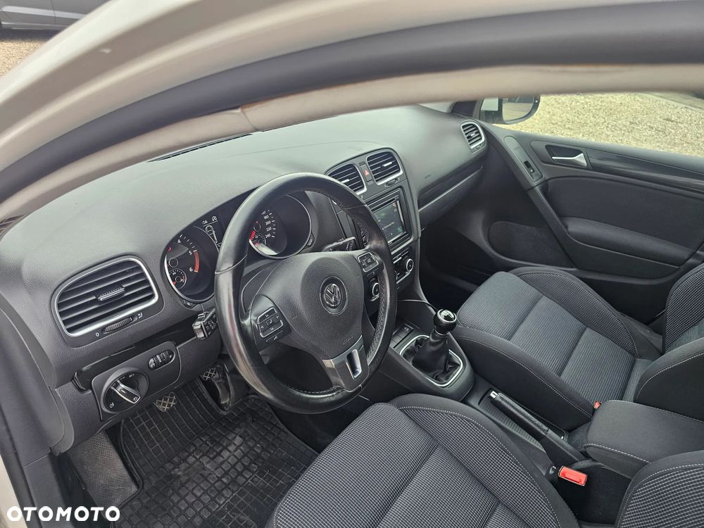 Volkswagen Golf 1.6 TDI DPF Comfortline - 10