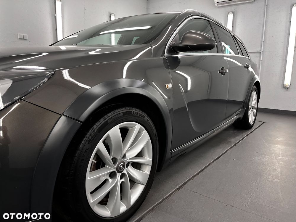 Opel Insignia 2.0 CDTI Cosmo 4x4 S&S - 4