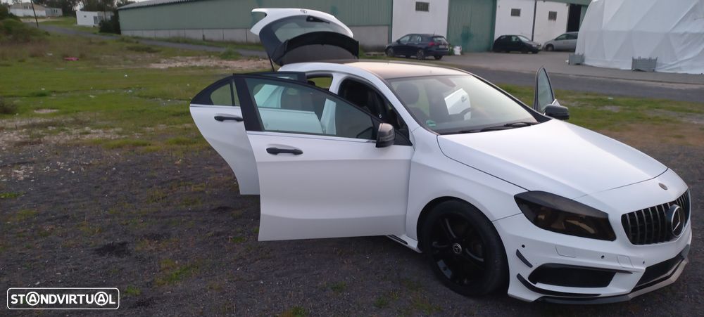 Mercedes-Benz A 160 CDI AMG Line - 28