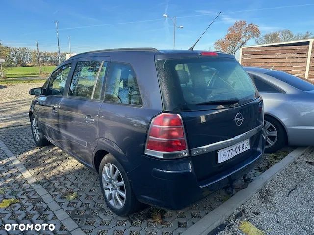 Opel Zafira 1.8 - 3