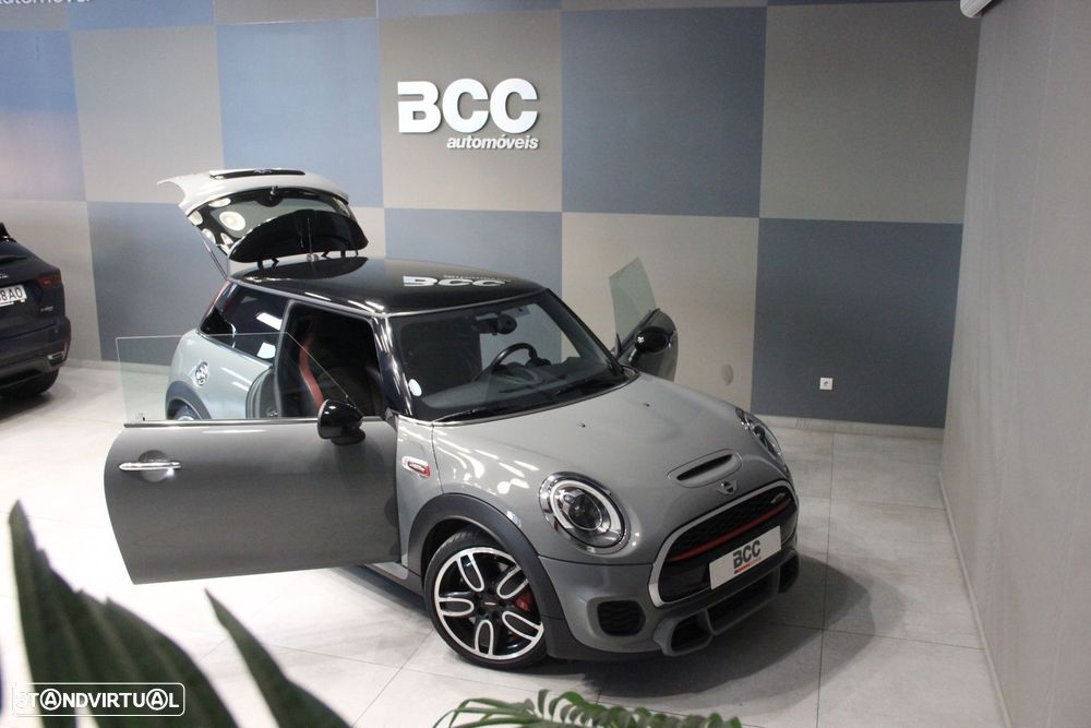 MINI 3 Portas John Cooper Works Auto Desportiva - 28