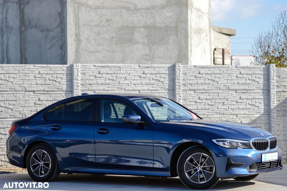 BMW Seria 3 320i Aut. Luxury Line - 9