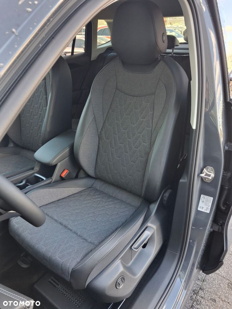 Volkswagen Tiguan - 12