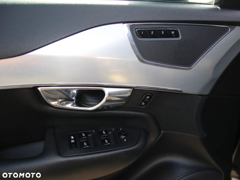 Volvo XC 90 T5 AWD Momentum - 14
