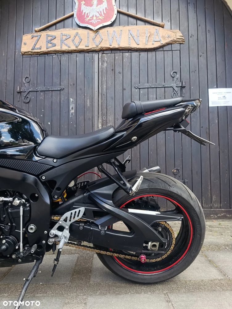 Suzuki GSX-R - 17