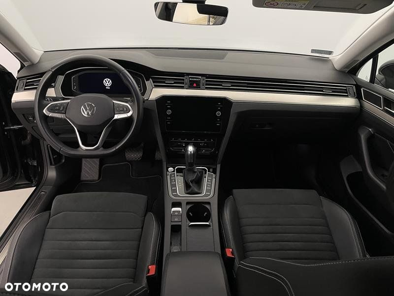 Volkswagen Passat - 20