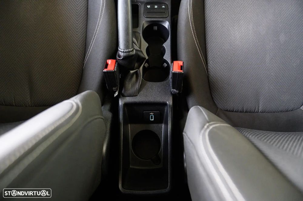 Ford Fiesta 1.0 EcoBoost Trend Connected - 41