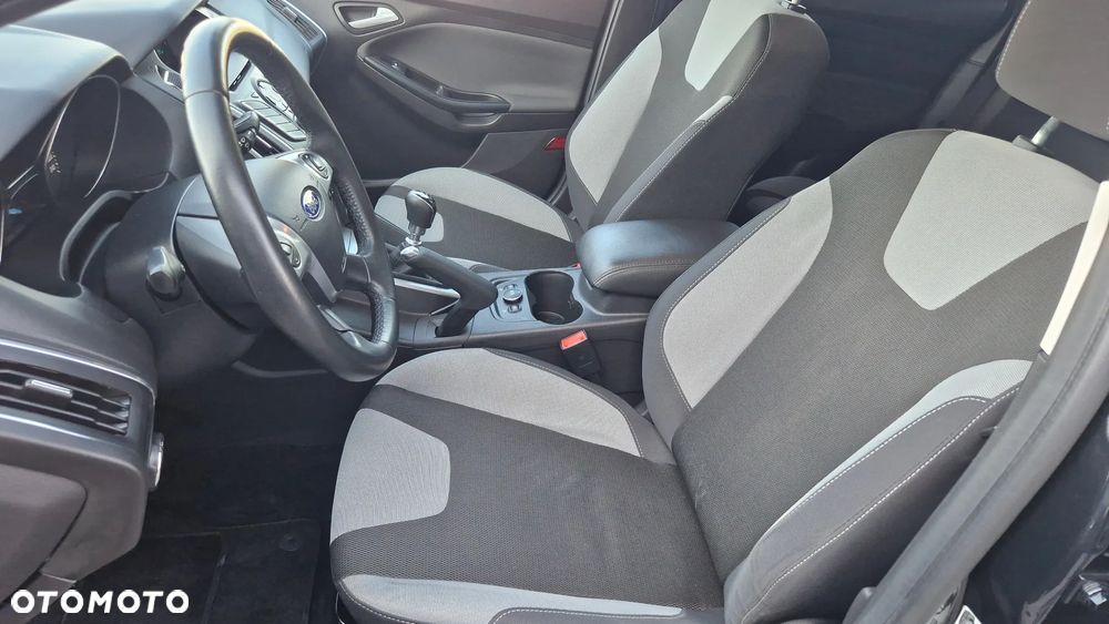 Ford Focus 1.0 EcoBoost STart-Stopp-System TITANIUM - 19