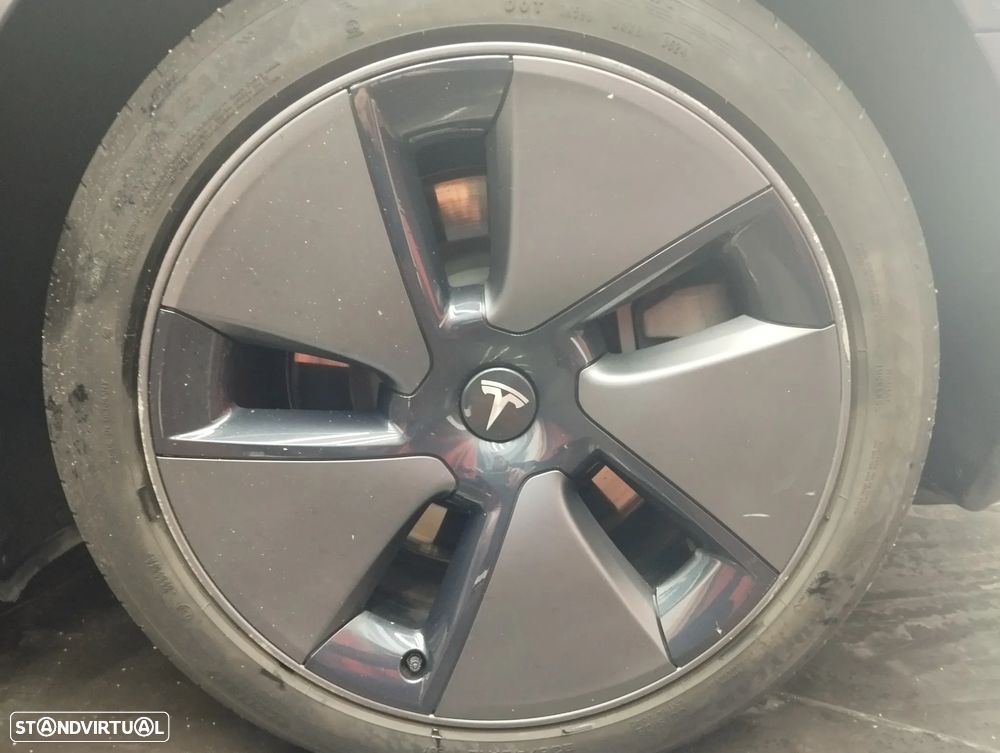 Tesla Model 3 Long Range Tração Integral - 9