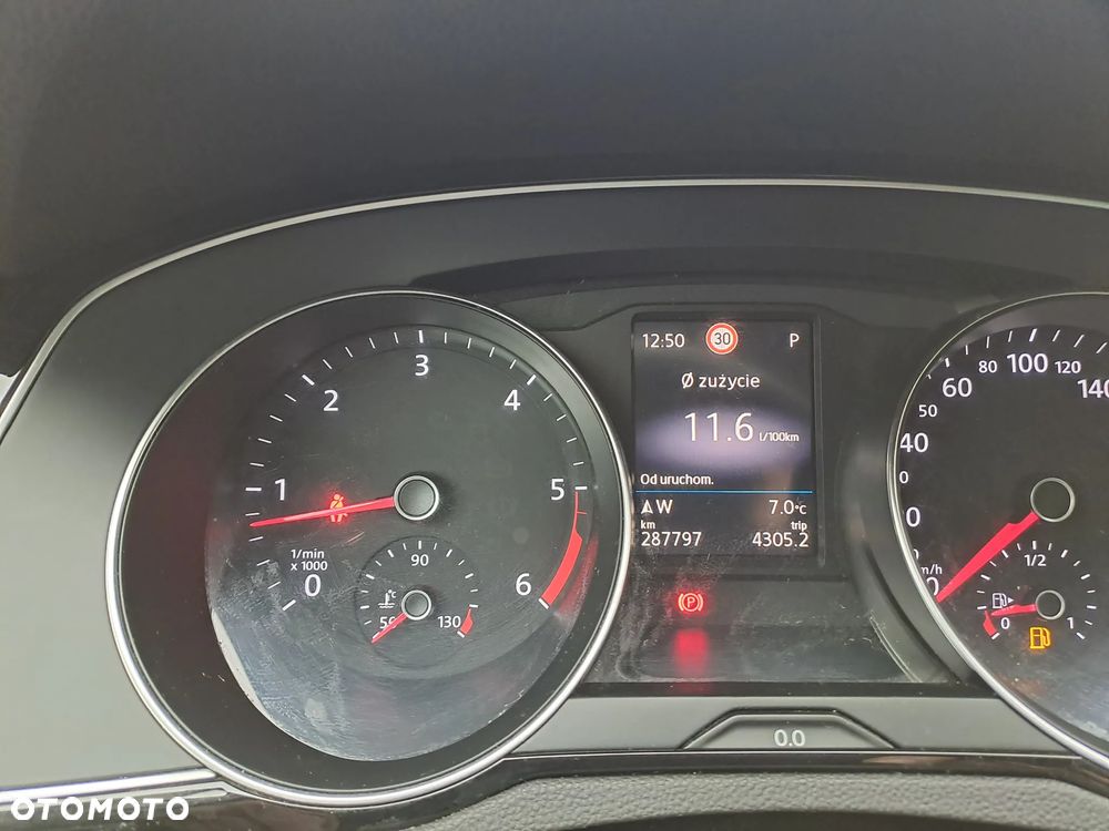 Volkswagen Passat 2.0 TDI SCR Highline DSG - 10