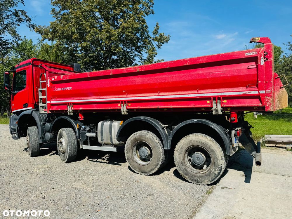 Mercedes-Benz Arocs - 5