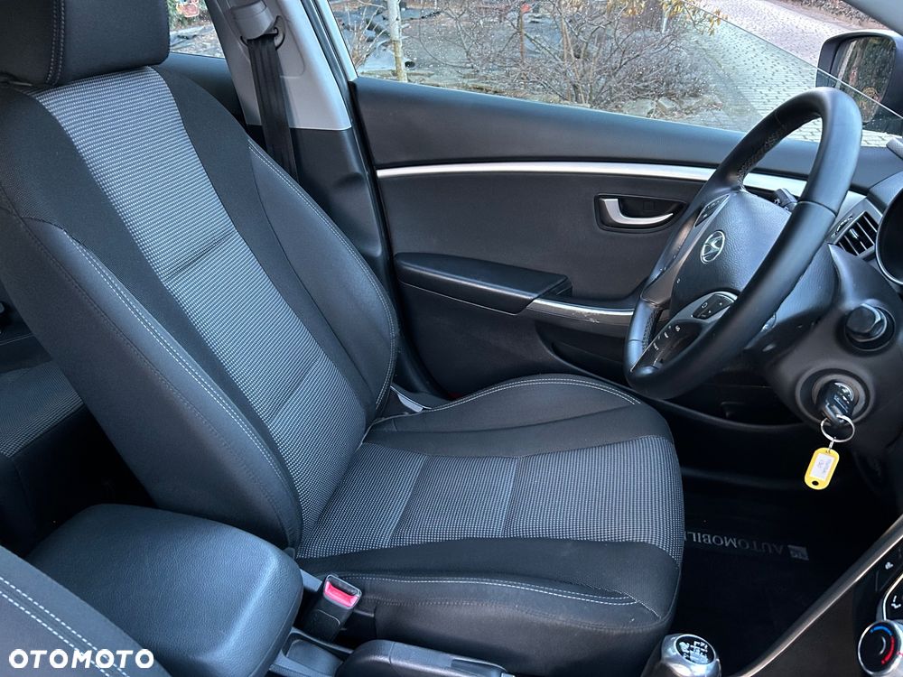 Hyundai i30 i30cw 1.4 Fifa World Cup Edition - 29