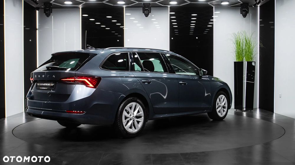 Skoda Octavia 2.0 TDI SCR Ambition DSG - 4