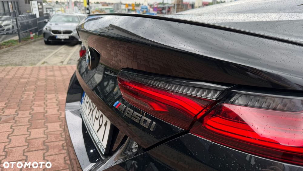BMW Seria 8 - 14