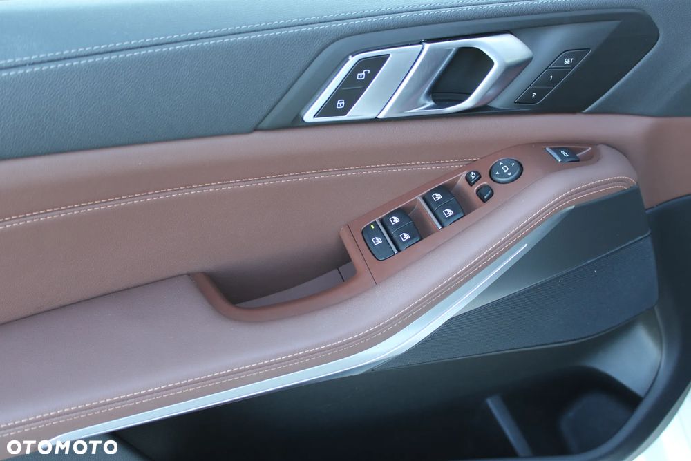 BMW X5 xDrive25d sport - 25