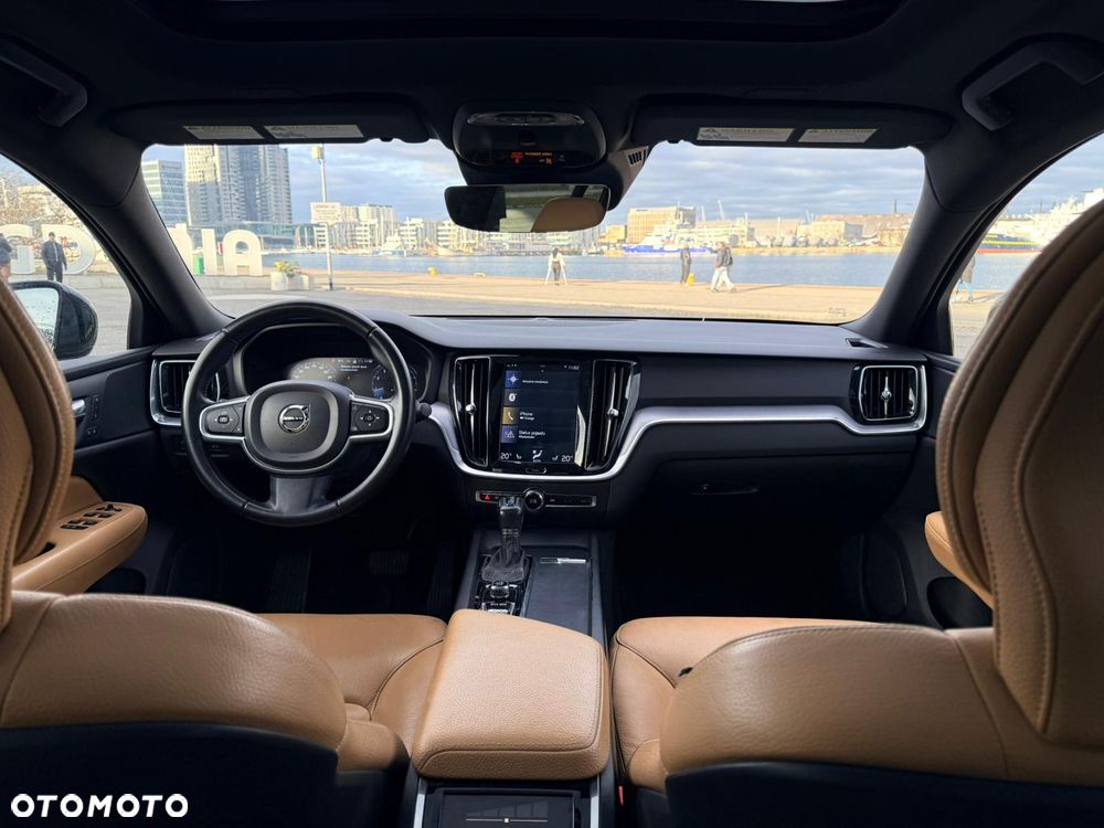 Volvo S60 T6 AWD Momentum Pro - 9