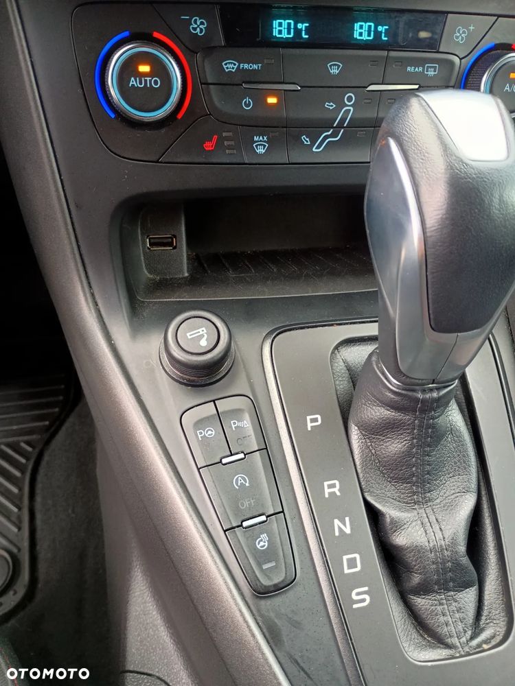 Ford Focus 1.0 EcoBoost ST-Line ASS PowerShift - 30
