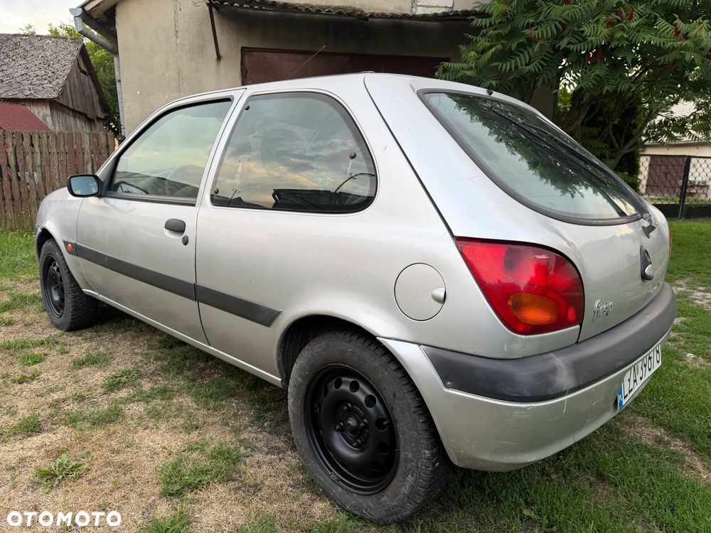Ford Fiesta - 4