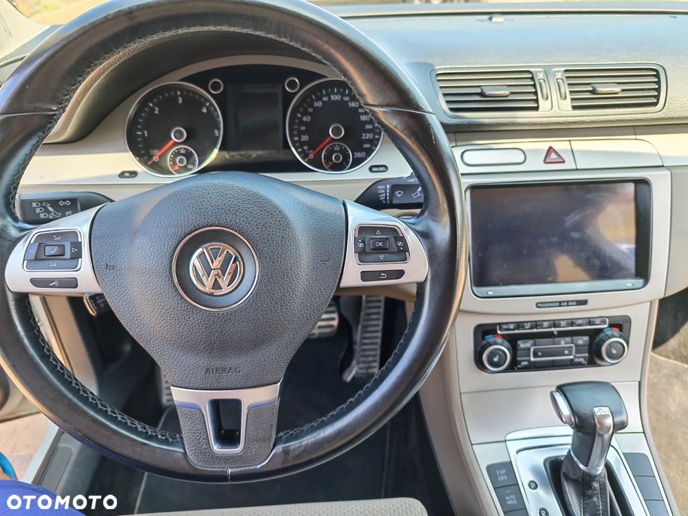 Volkswagen Passat 2.0 TDI DPF DSG Comfortline - 8
