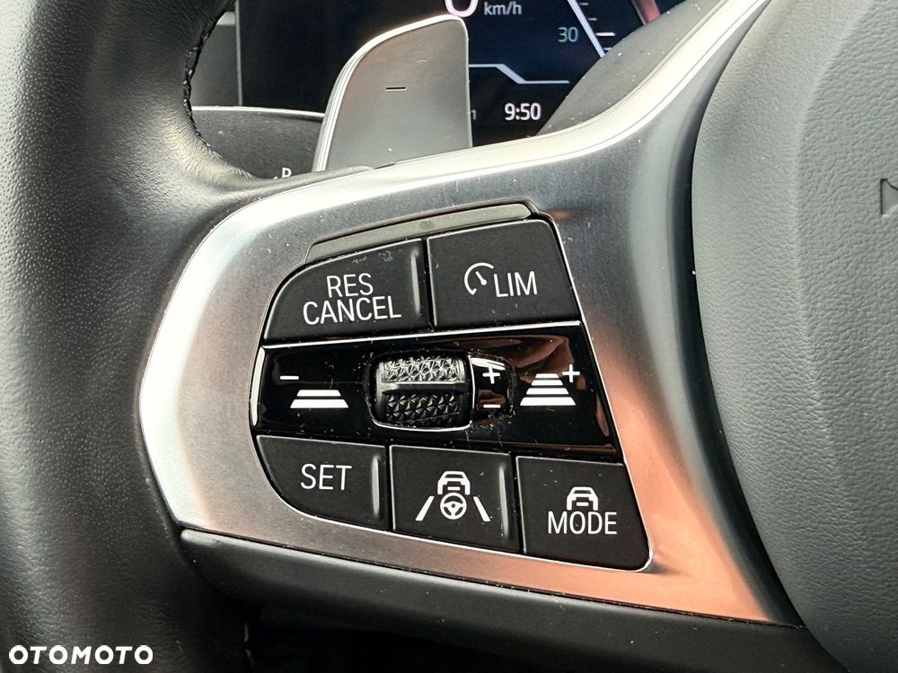 BMW Seria 3 320d xDrive M Sport Shadow - 27