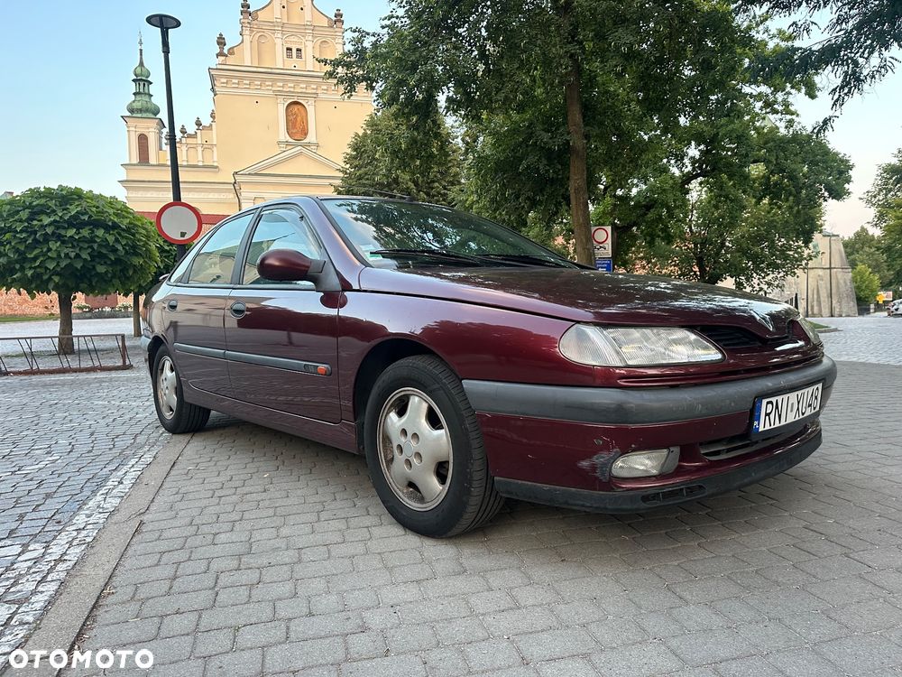 Renault Laguna 3.0 - 1